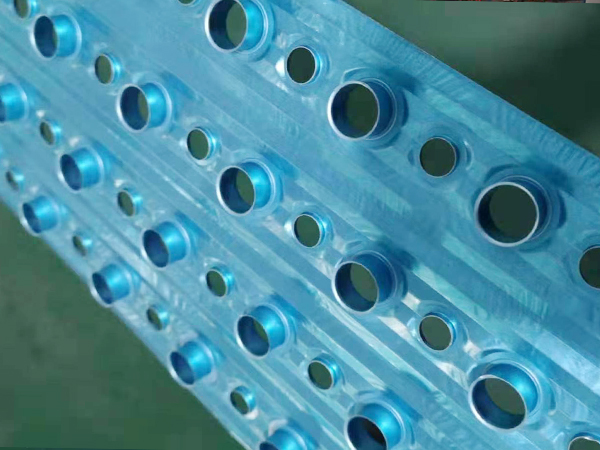 ���L(f��ng)�C��Ƭ